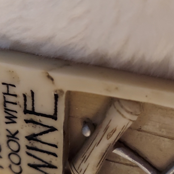 Small Stone Wine Plaque - Picture 9 of 9